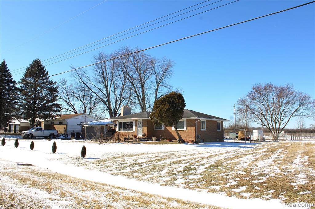 1627 McAlpine Drive, Mount Morris, MI 48458 — Photo 6