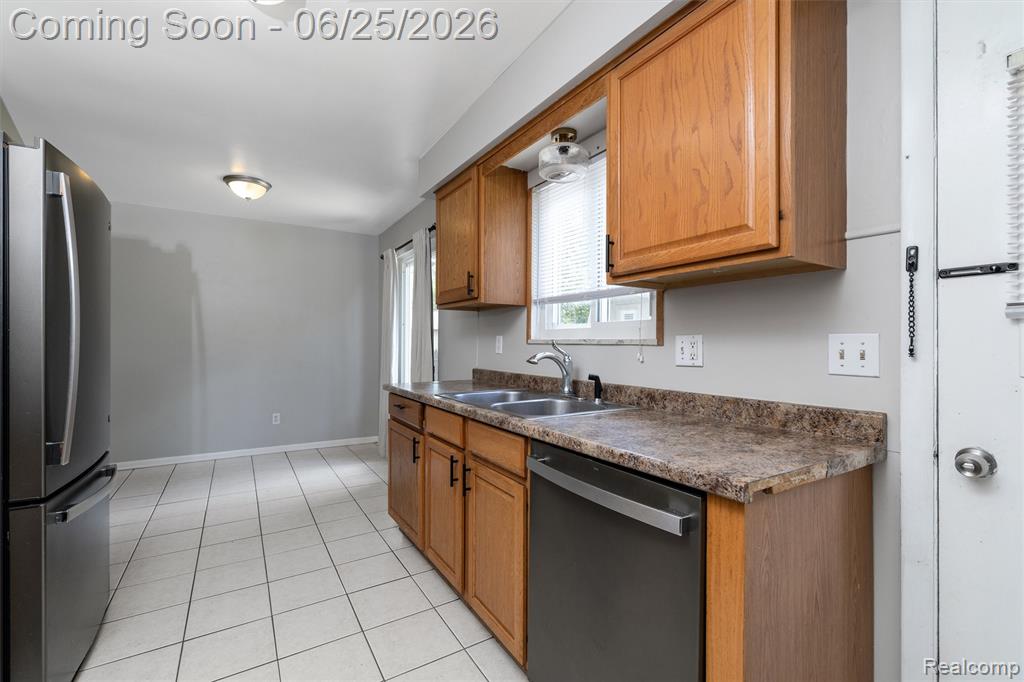 309 Crescent Avenue, Holly, MI 48442 — Photo 11