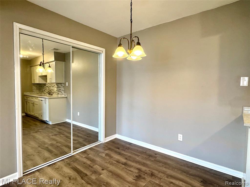 16150 Clarkson Drive, 13, Fraser, MI 48026 — Photo 9