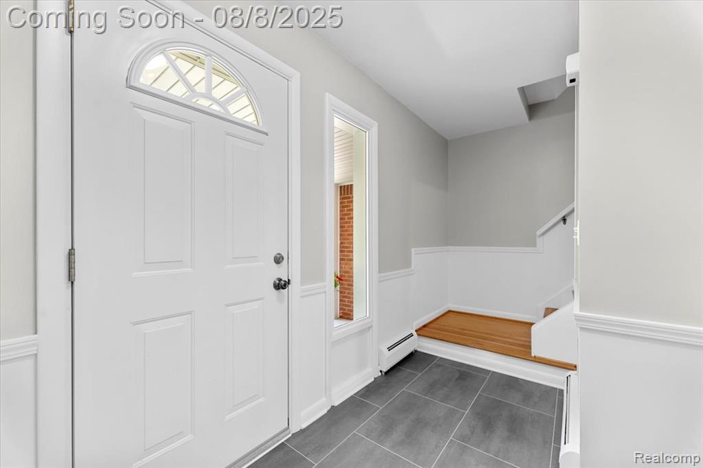 8751 Woodside Drive, Grosse Ile, MI 48138 — Photo 4