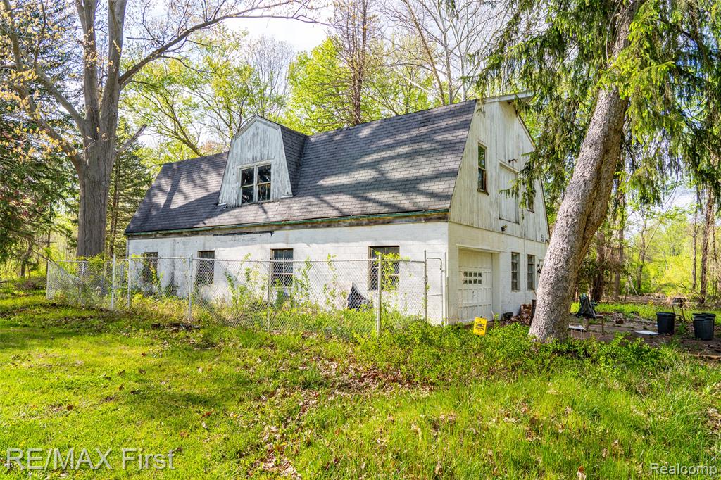 17397 Millar Road, Clinton Twp, MI 48036 — Photo 20