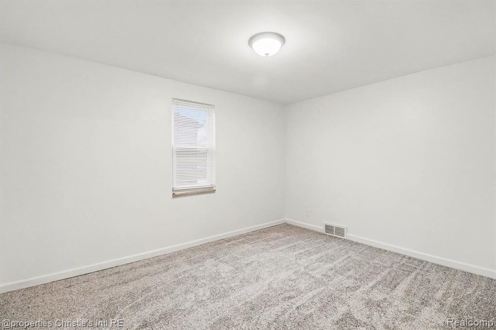 18300 Mendota Street, Detroit, MI 48221 — Photo 12