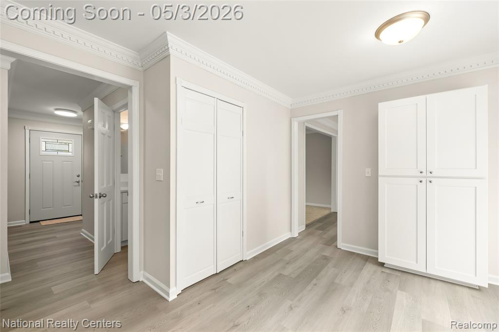 35963 Fair Oaks Court Court, Farmington, MI 48331 — Photo 16