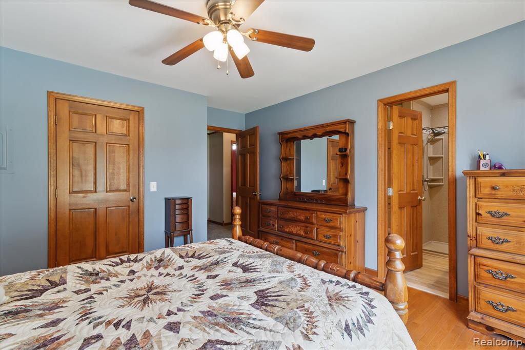 5350 Lathrop Street, Trenton, MI 48183 — Photo 31