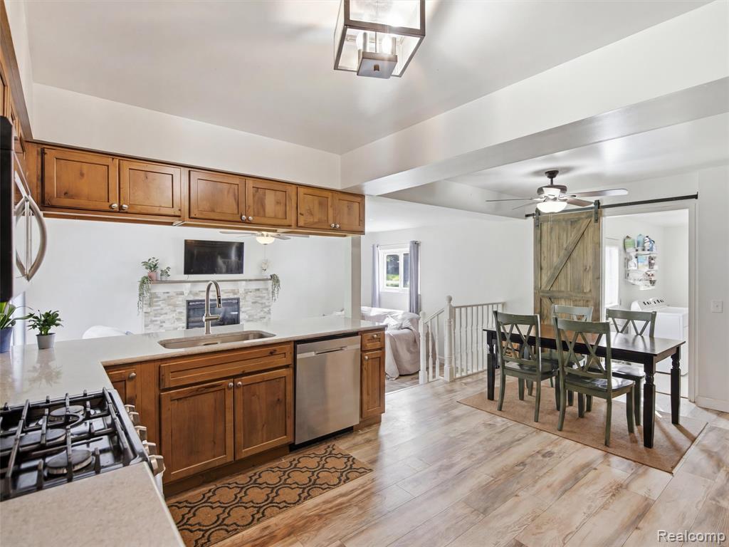 4040 Taggett Lake Drive, Highland, MI — Photo 13
