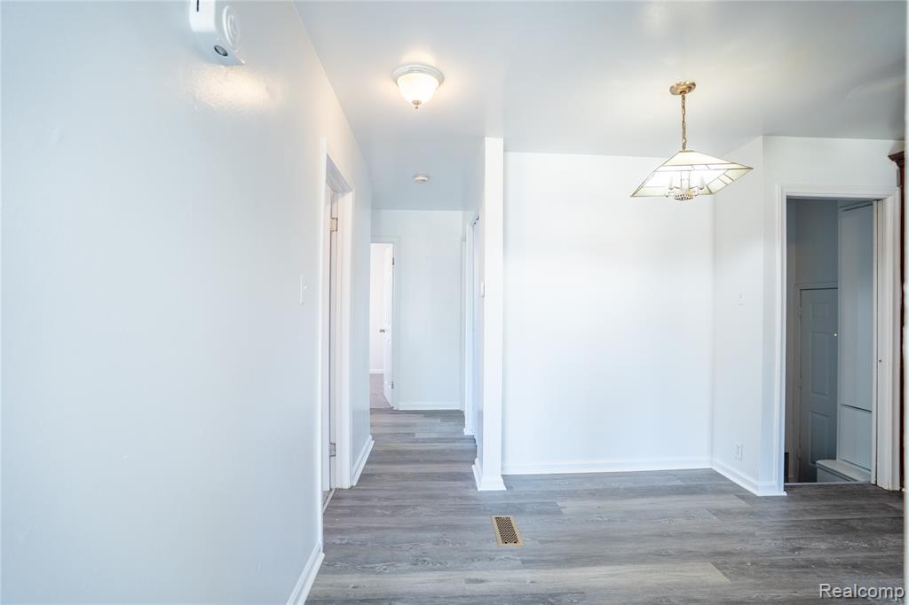 24628 Currier Street, Dearborn Heights, MI 48125 — Photo 15