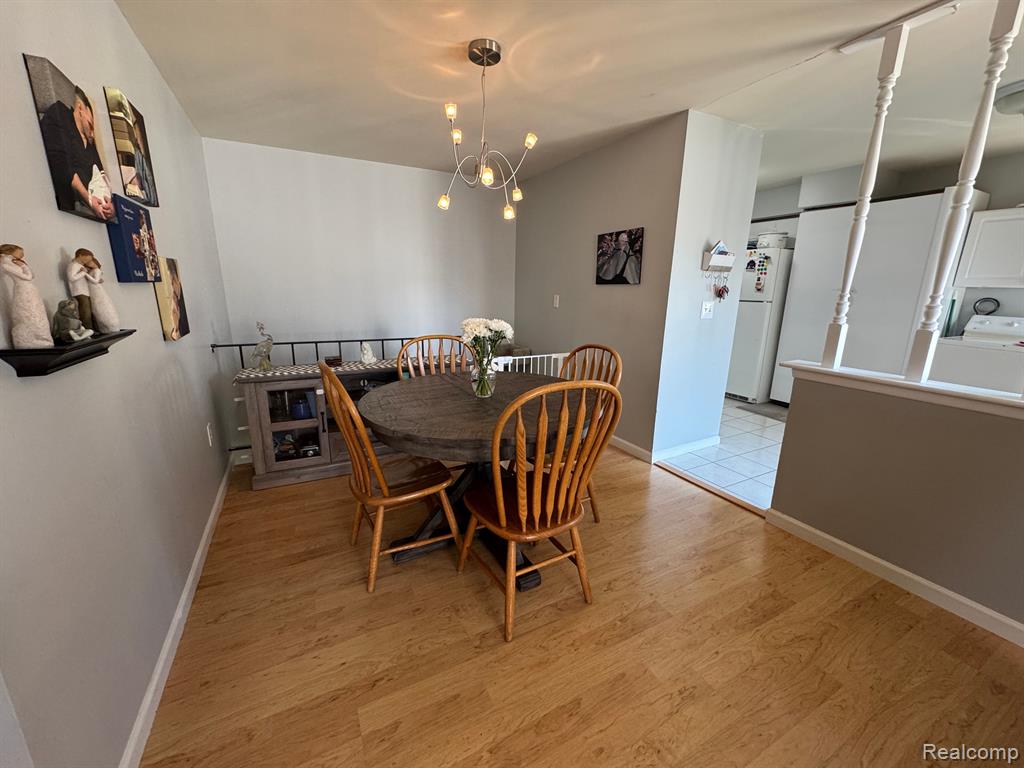 2774 Roundtree Drive, Troy, MI 48083 — Photo 10