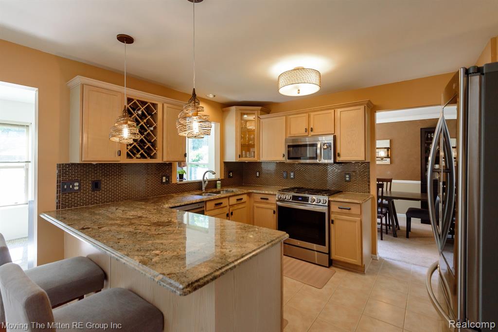 9501 Madison Drive, Belleville, MI 48111 — Photo 9
