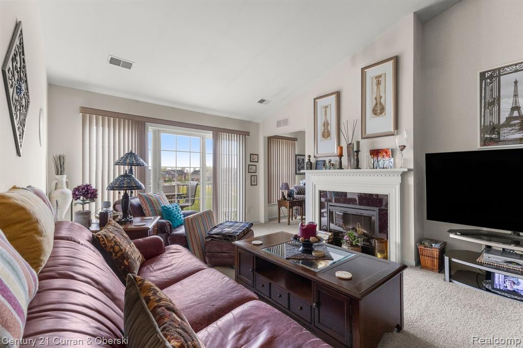 40563 BLYTHEFIELD Lane, Canton, MI 48188 — Photo 19