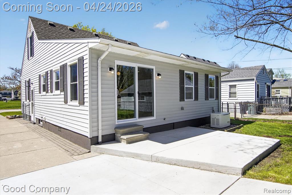 4336 Mandalay Avenue, Royal Oak, MI 48073 — Photo 46