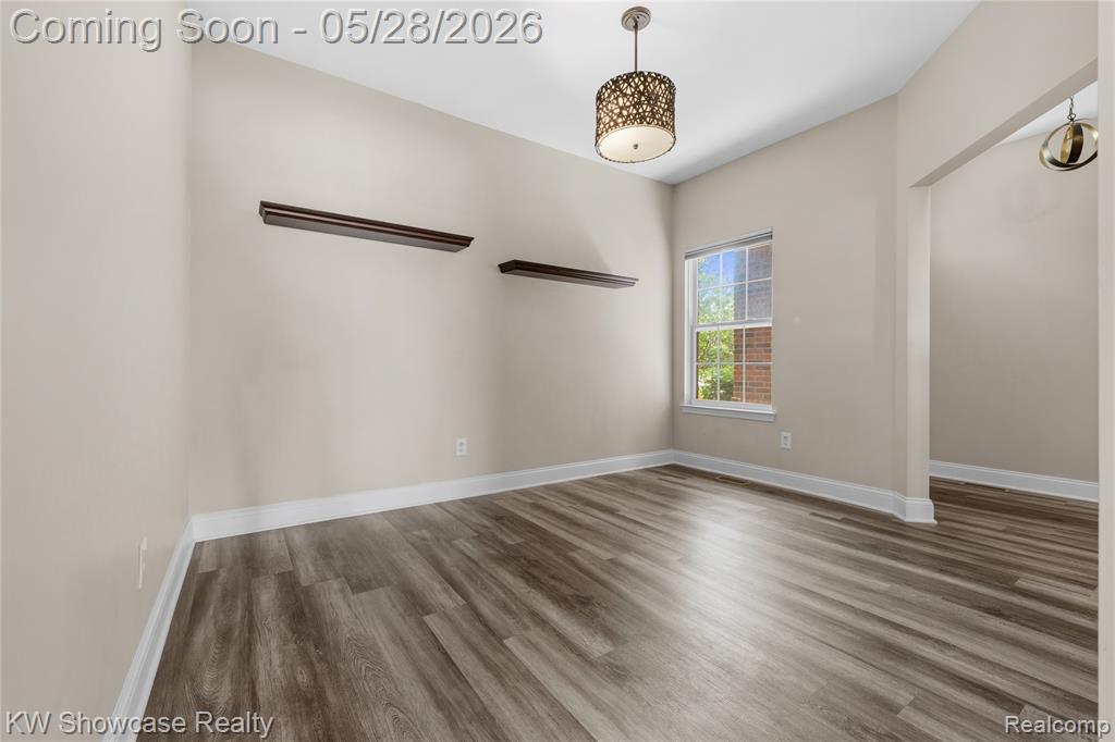 24871 Valleywood Drive, 47, South Lyon, MI 48178 — Photo 4
