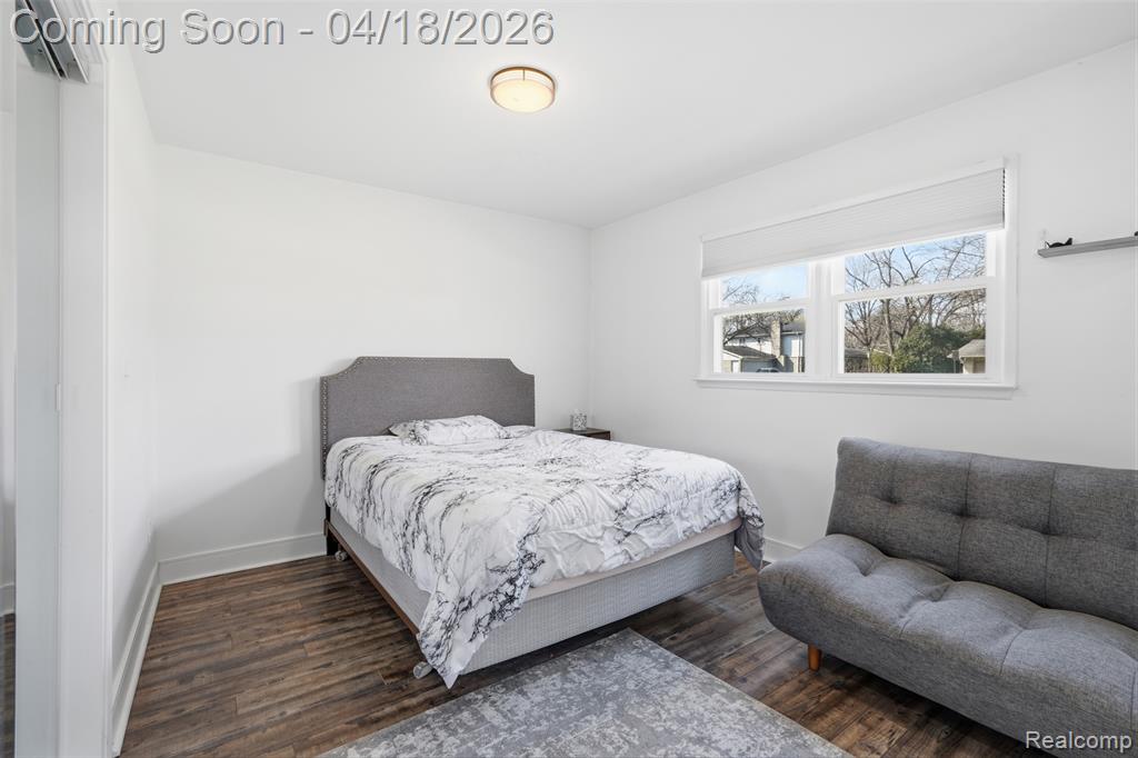 5585 Castleton Drive, West Bloomfield, MI — Photo 17
