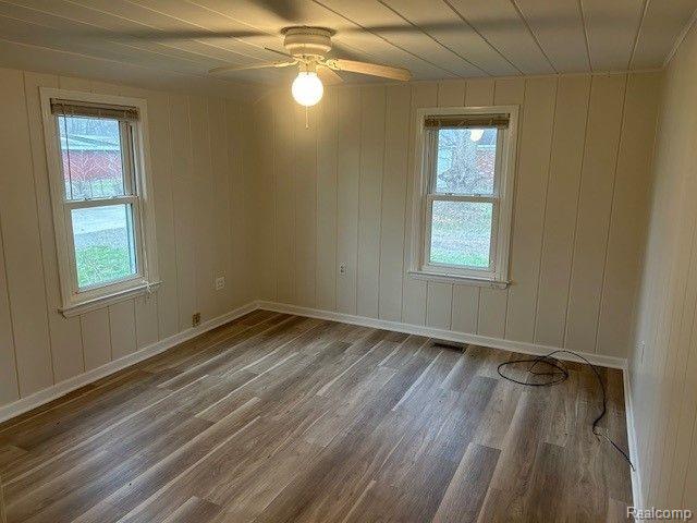 9281 W GRAND RIVER Road, Fowlerville, MI 48836 — Photo 5