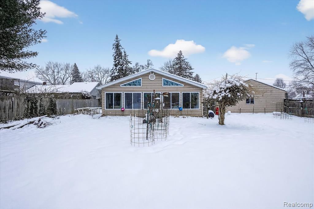 9102 N Genesee Road, Mount Morris, MI 48458 — Photo 27