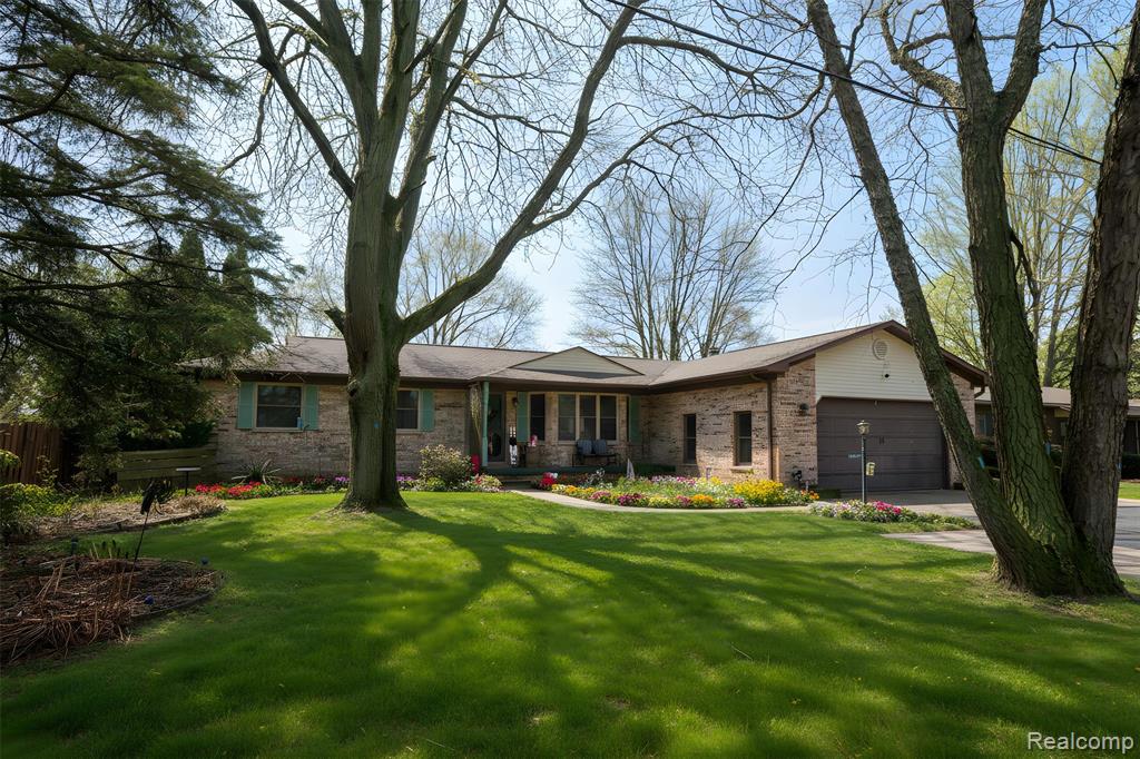 6076 E Carpenter Road, Flint, MI 48506 — Photo 61