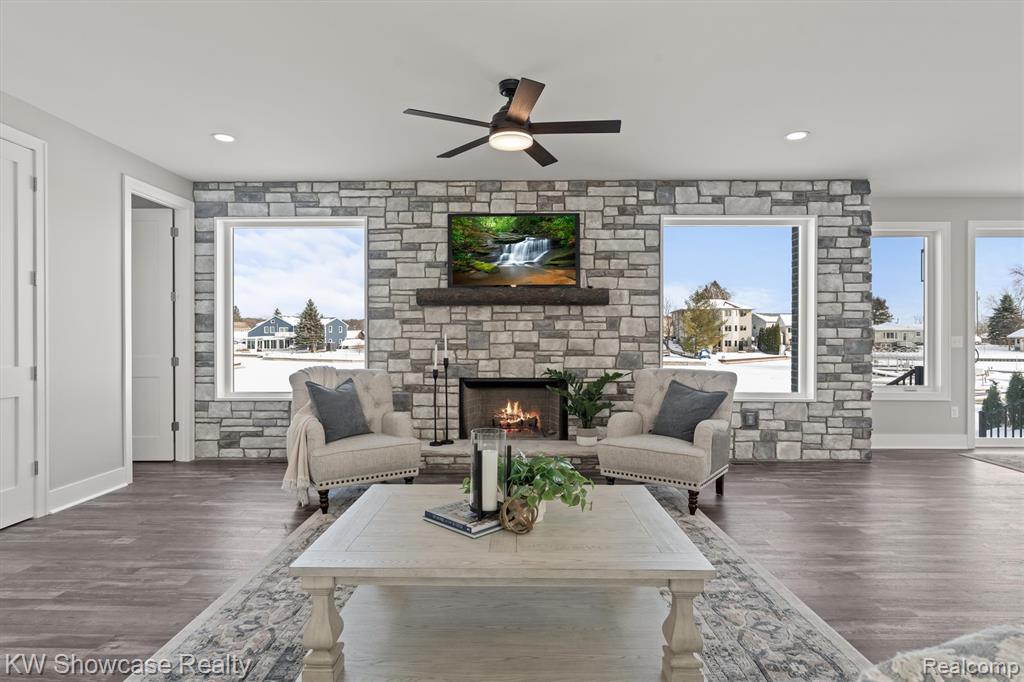 9090 Buckingham Street, White Lake, MI — Photo 4