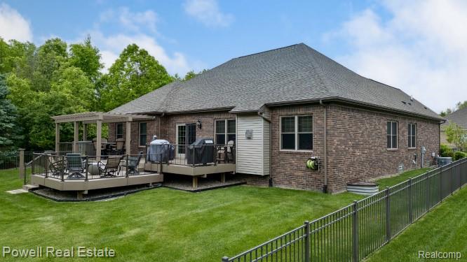 423 Verona Drive, Rochester Hills, MI 48307 — Photo 36