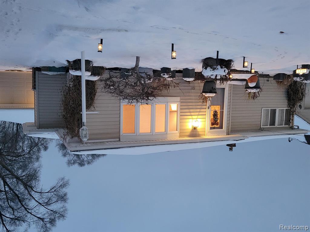 4620 Midland Avenue, Waterford, MI 48329 — front exterior