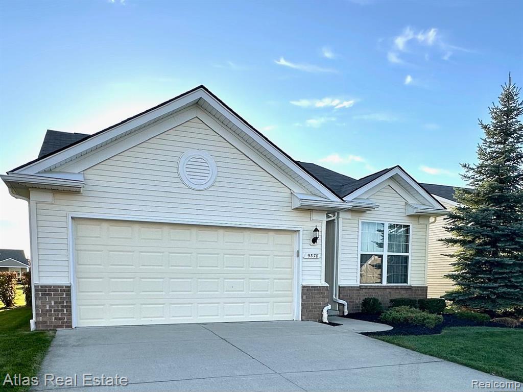 9378 SAND HILL Drive, Grand Blanc, MI 48439 — Photo 3