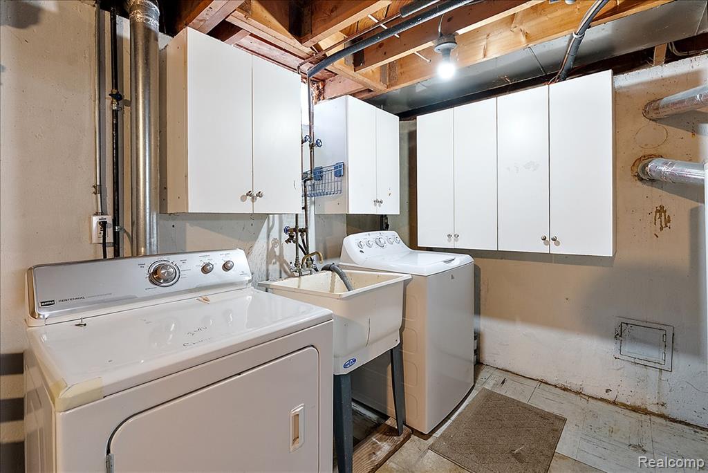 4205 Katherine Street, Dearborn Heights, MI 48125 — Photo 24