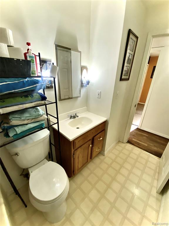 8474 Chesterfield Drive, Swartz Creek, MI 48473 — Photo 23