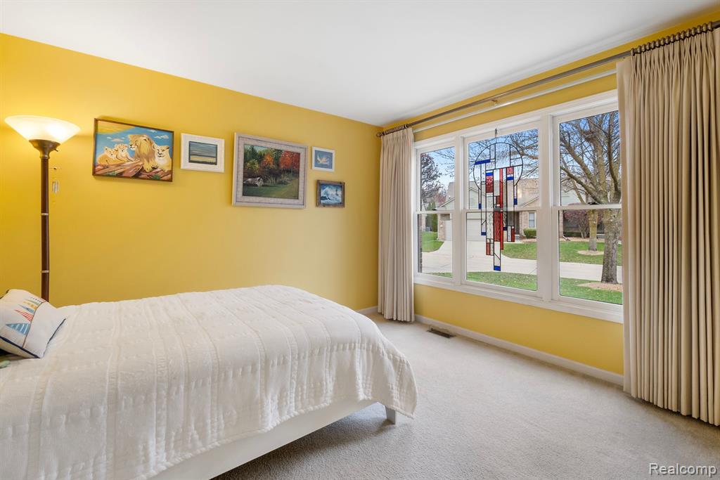 4444 Wisteria Court, Warren, MI 48092 — Photo 16