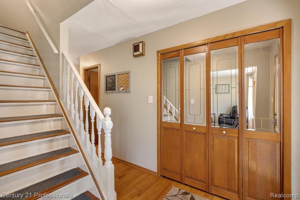 8978 Sussex Street, White Lake, MI — Photo 5