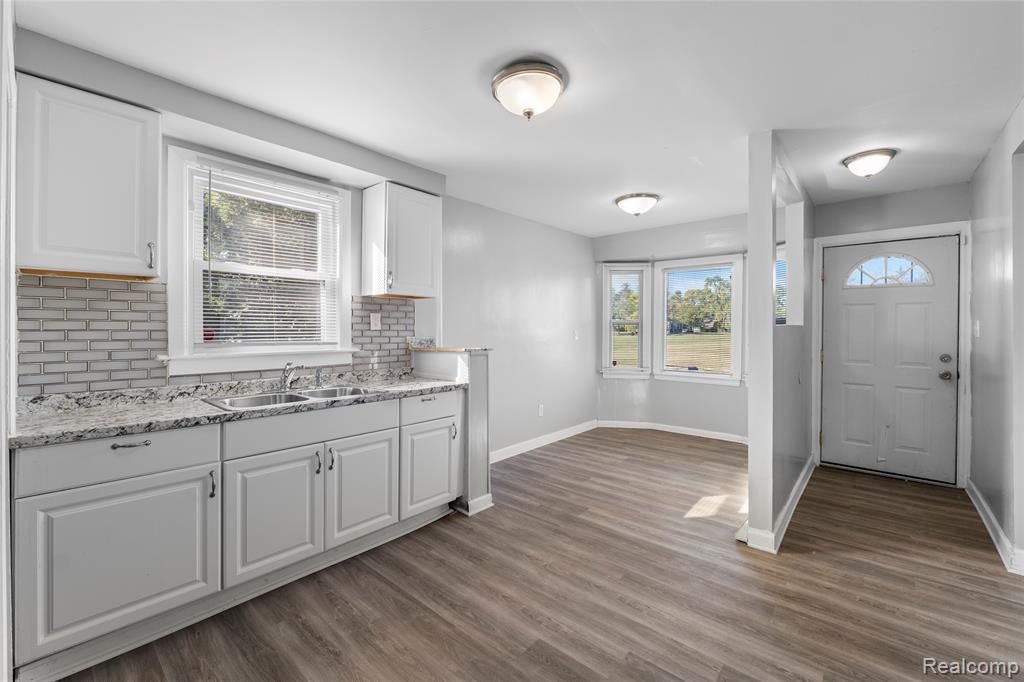 8614 Robson Street, Detroit, MI 48228 — Photo 10