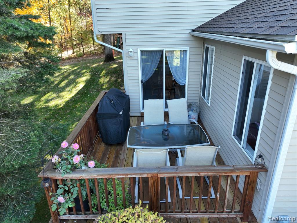8883 Redstone Drive, 2, Pinckney, MI 48169 — Photo 32