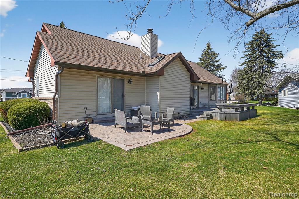 16147 Silvercrest Drive, Fenton, MI 48430 — Photo 48