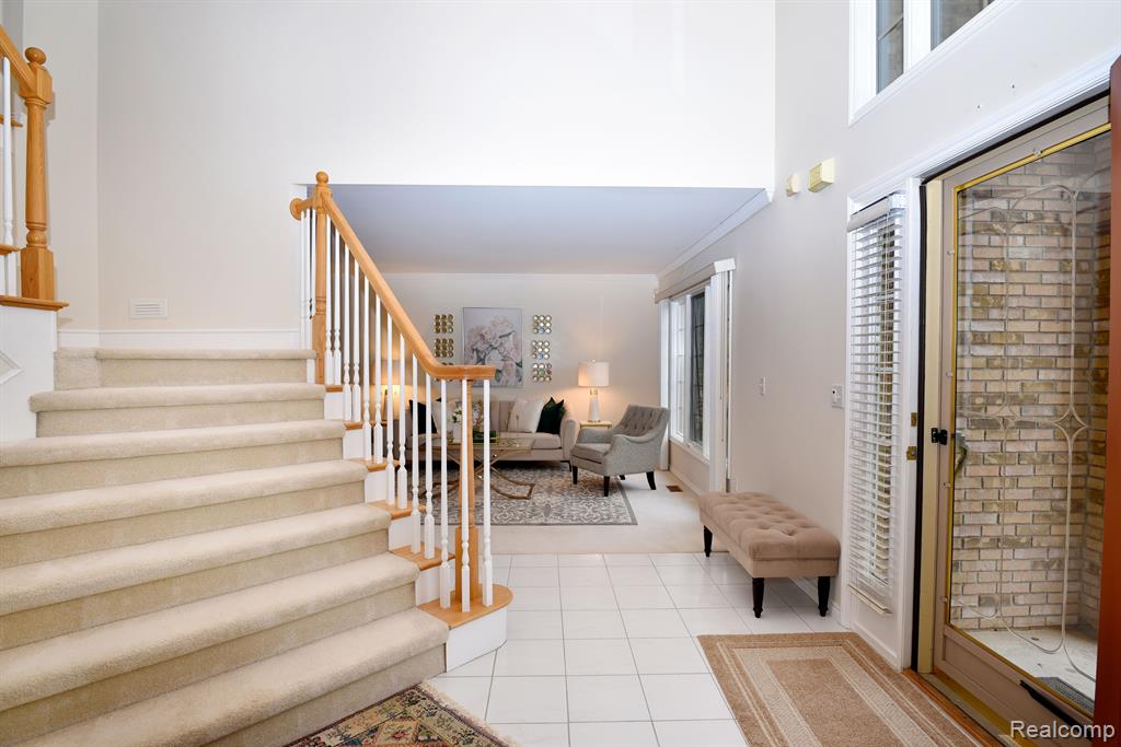 4297 SPRINGBROOK Drive, Sterling Heights, MI 48314 — Photo 3