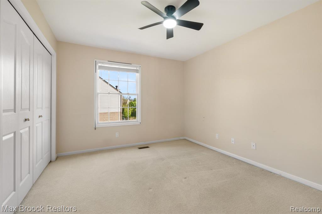7657 Windgate Circle, West Bloomfield, MI 48323 — Photo 33