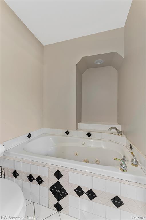 29230 Greening Street, Farmington, MI 48334 — Photo 18