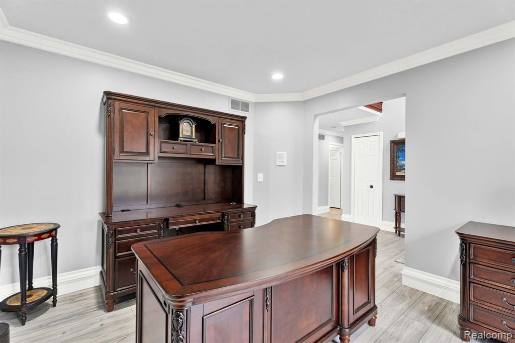 43576 INGLENOOK, Sterling Heights, MI 48314 — Photo 11