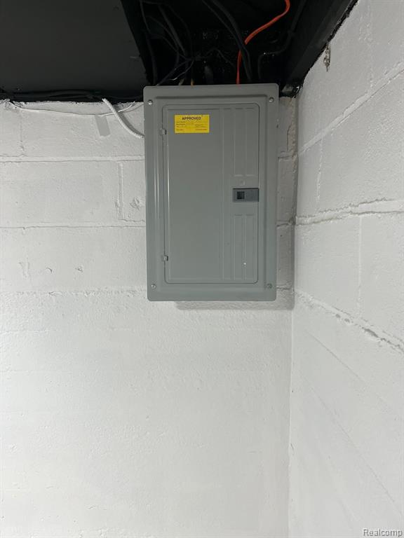 7535 STANDARD, Center Line, MI 48015 — Photo 26