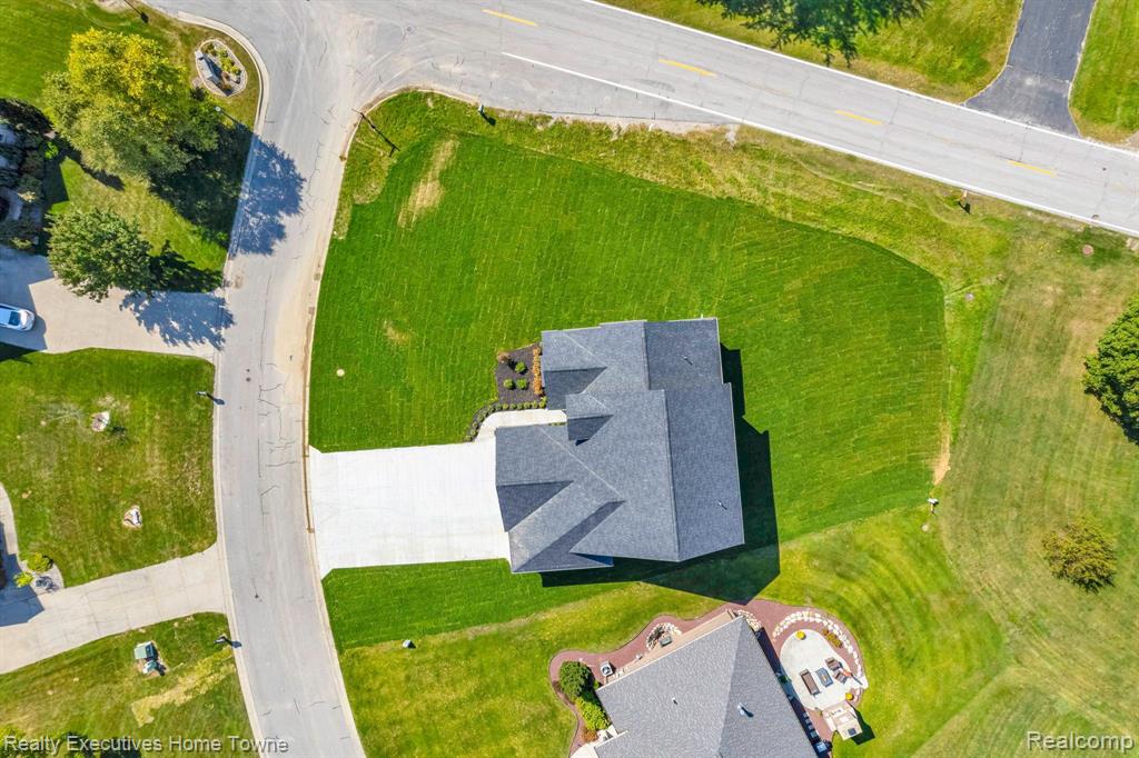 1 OLD COURSE Road, St. Clair, MI 48079 — Photo 17