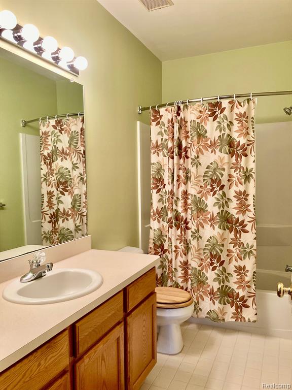 1016 FOUNTAIN VIEW Circle, South Lyon, MI 48178 — Photo 8