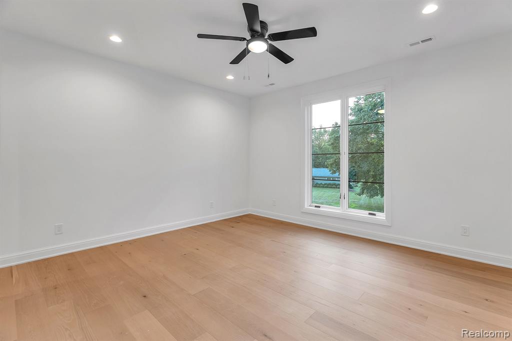 4731 Haddington Drive, Bloomfield, MI 48304 — Photo 42