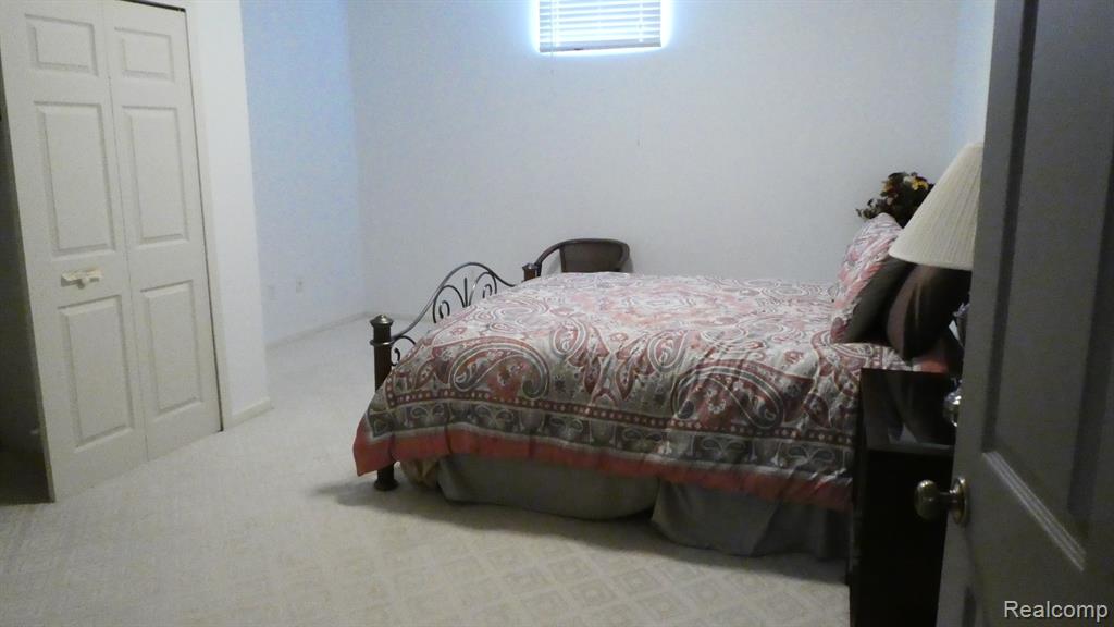 8051 Prestonwood Court, Flushing, MI 48433 — Photo 41
