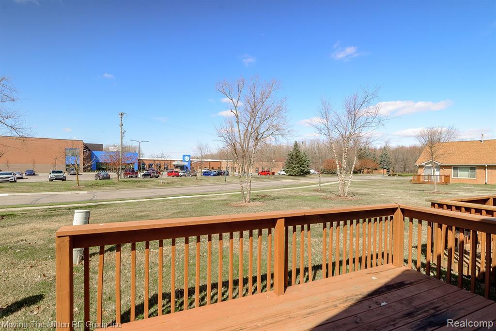 9540 WHEATGRASS Lane, Belleville, MI 48111 — Photo 23