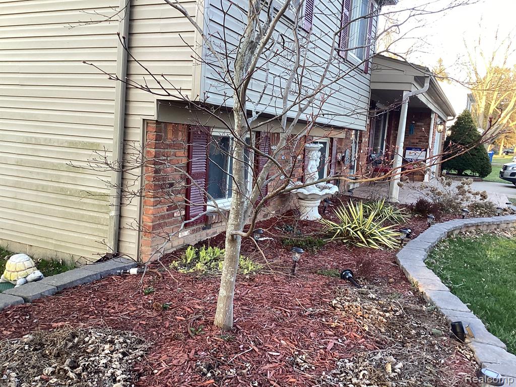 5936 THORNABY Drive, Waterford, MI 48329 — Photo 5