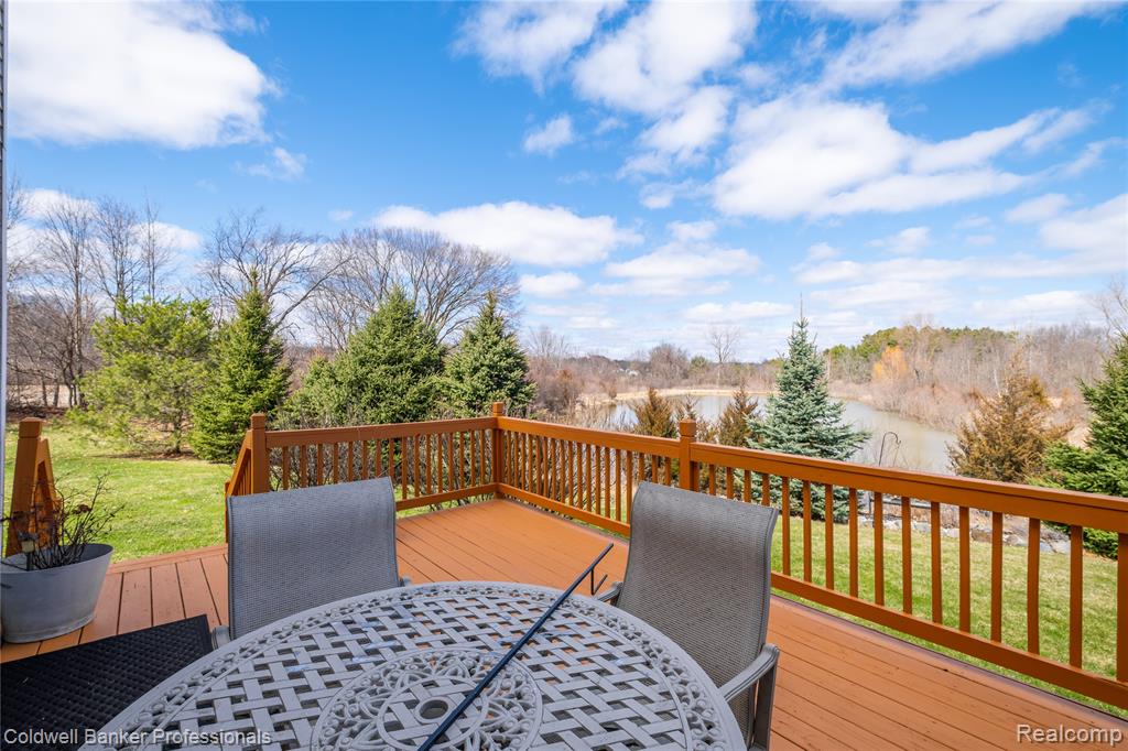 9283 Betsie Drive, Grand Blanc, MI 48439 — Photo 24