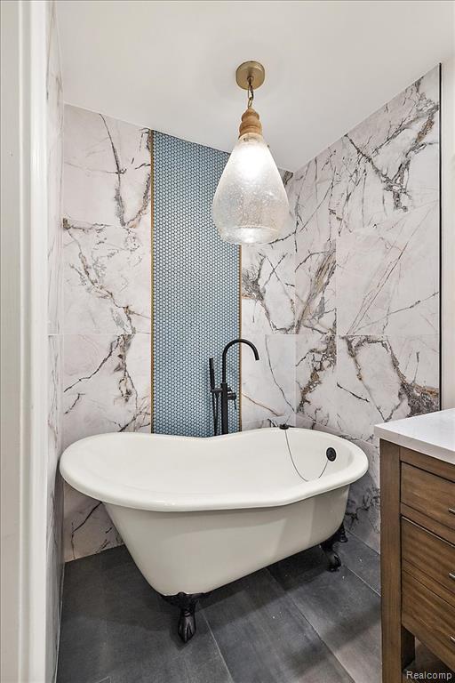 Tub (3)