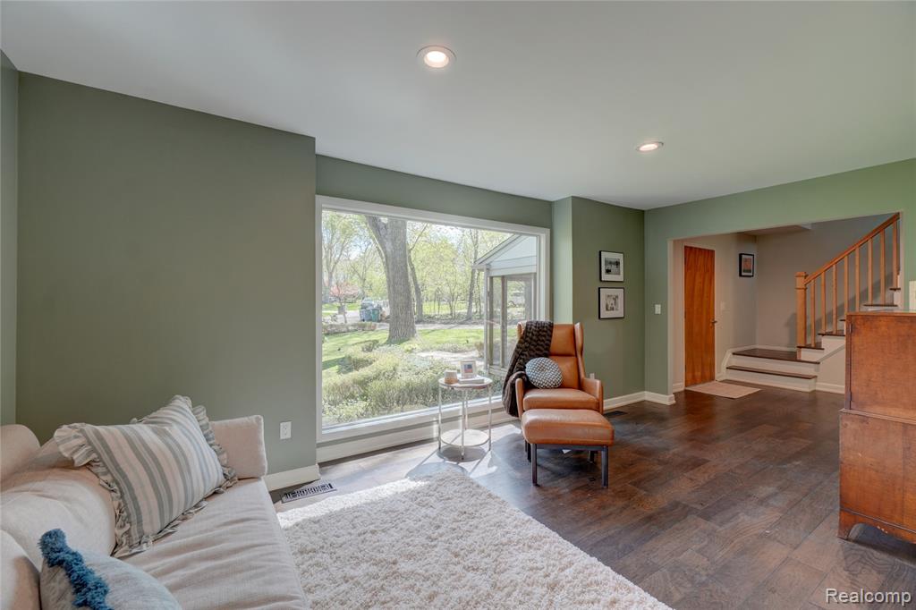 19341 Devonshire Street, Beverly Hills, MI 48025 — Photo 5