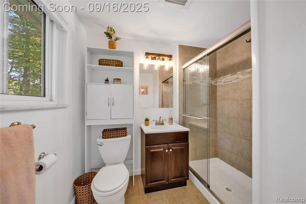 5920 Warbler Drive, Clarkston, MI — Photo 37
