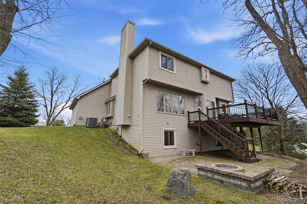 7288 Foxgate Drive, Brighton, MI 48116 — Photo 39