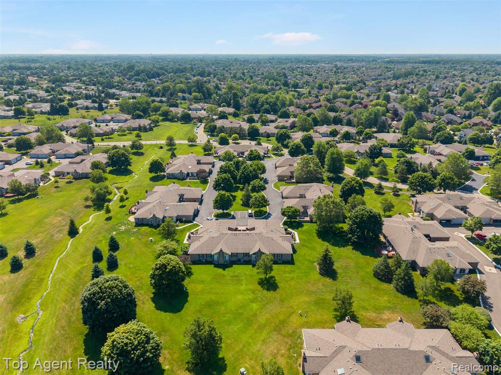48607 Sutton Bay Court, Shelby Twp, MI 48315 — Photo 37
