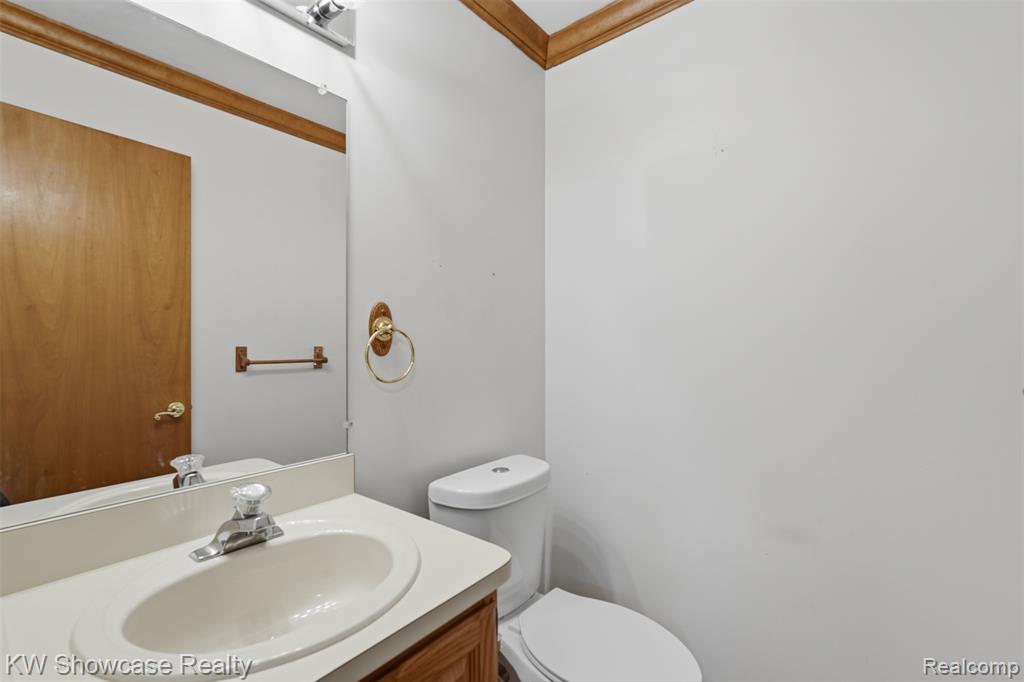 42289 Saratoga Circle, 8, Canton, MI 48187 — Photo 17