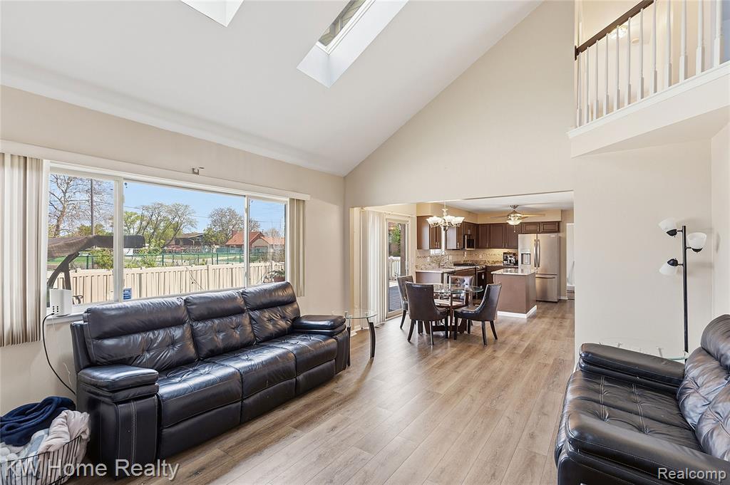 16102 Orchard Drive, Southgate, MI 48195 — Photo 17