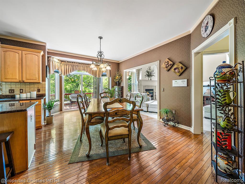 17070 CARRIAGE Way, Northville, MI 48168 — Photo 10